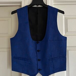NWOT size Large Men's Blue Paisley Vest